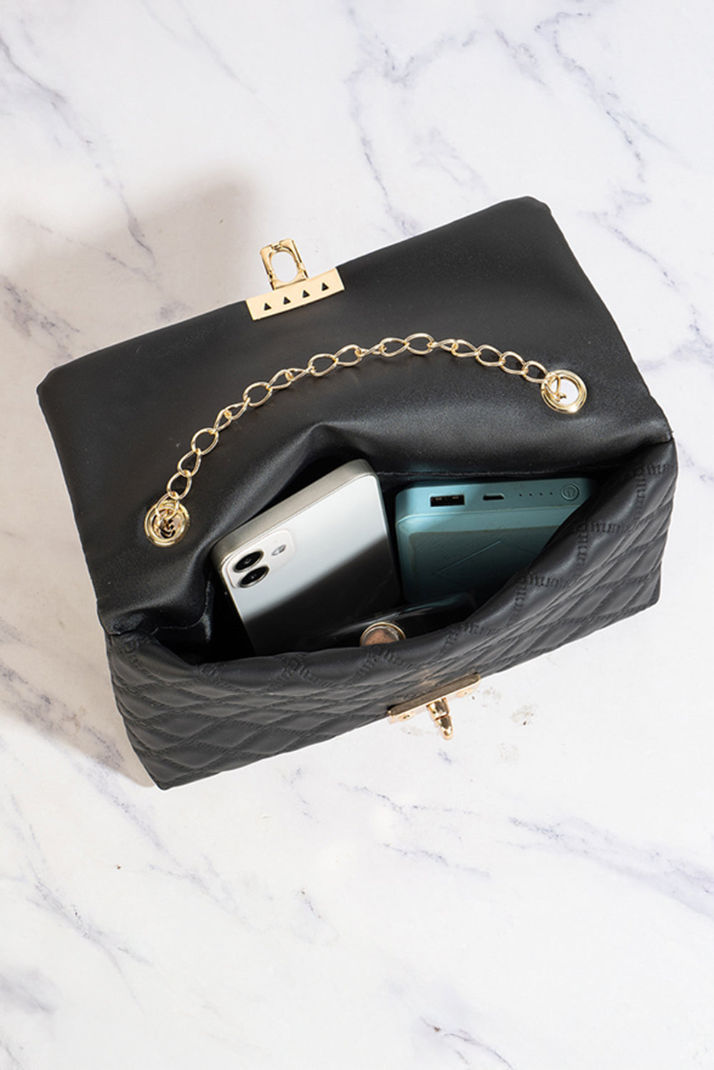 Black Textured PU Leather Gold Chain Buckle Single Shoulder Bag